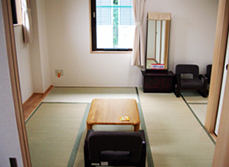 平和の森会館 控和室